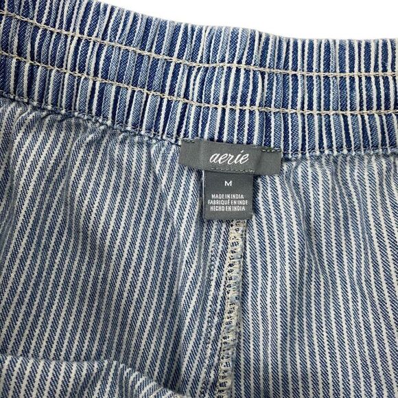 Aerie Women's Medium Striped Frayed Hem Denim Short - Picture 4 of 6